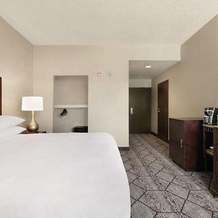 Doubletree By Hilton Atlanta Northeast/Northlake Tucker Buitenkant foto