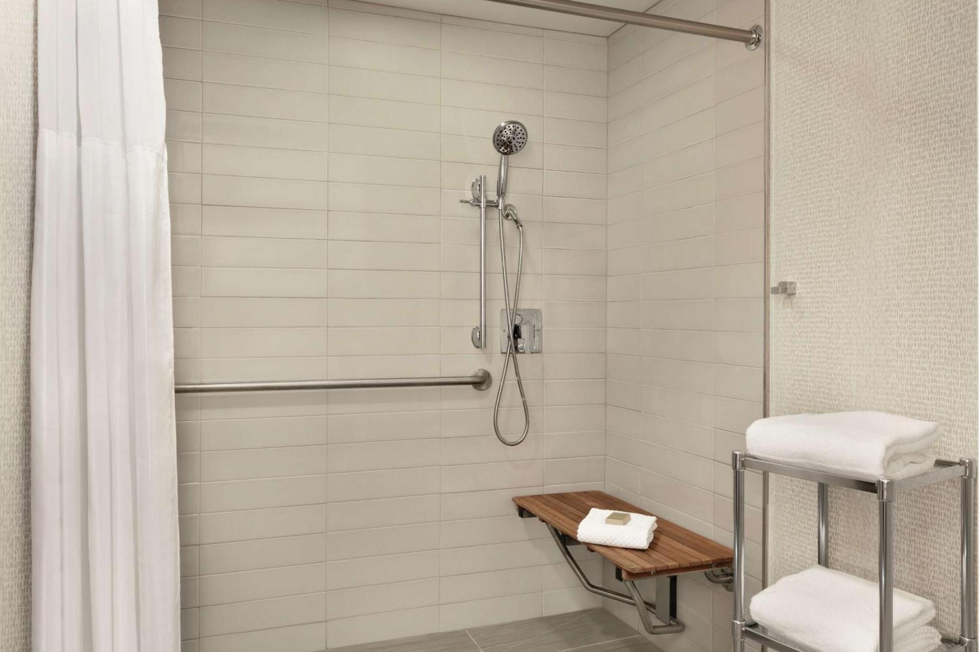 Doubletree By Hilton Atlanta Northeast/Northlake Tucker Buitenkant foto