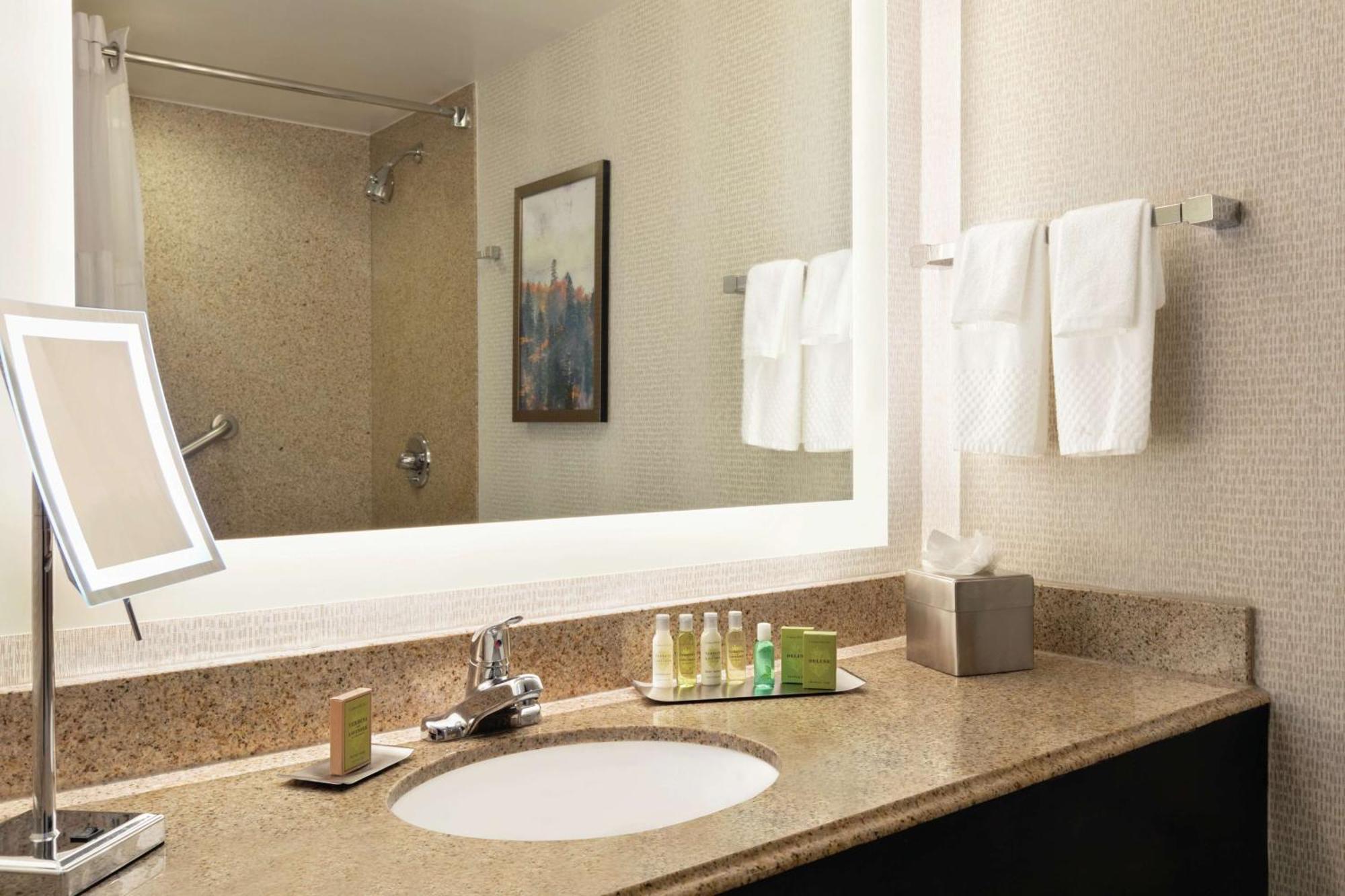 Doubletree By Hilton Atlanta Northeast/Northlake Tucker Buitenkant foto