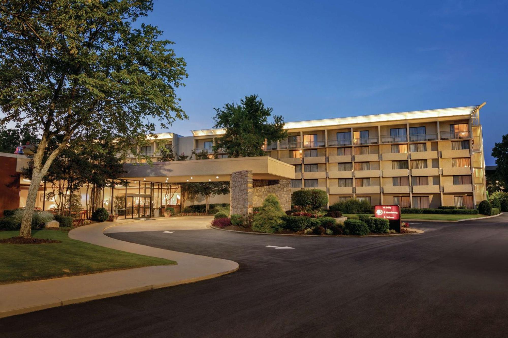 Doubletree By Hilton Atlanta Northeast/Northlake Tucker Buitenkant foto
